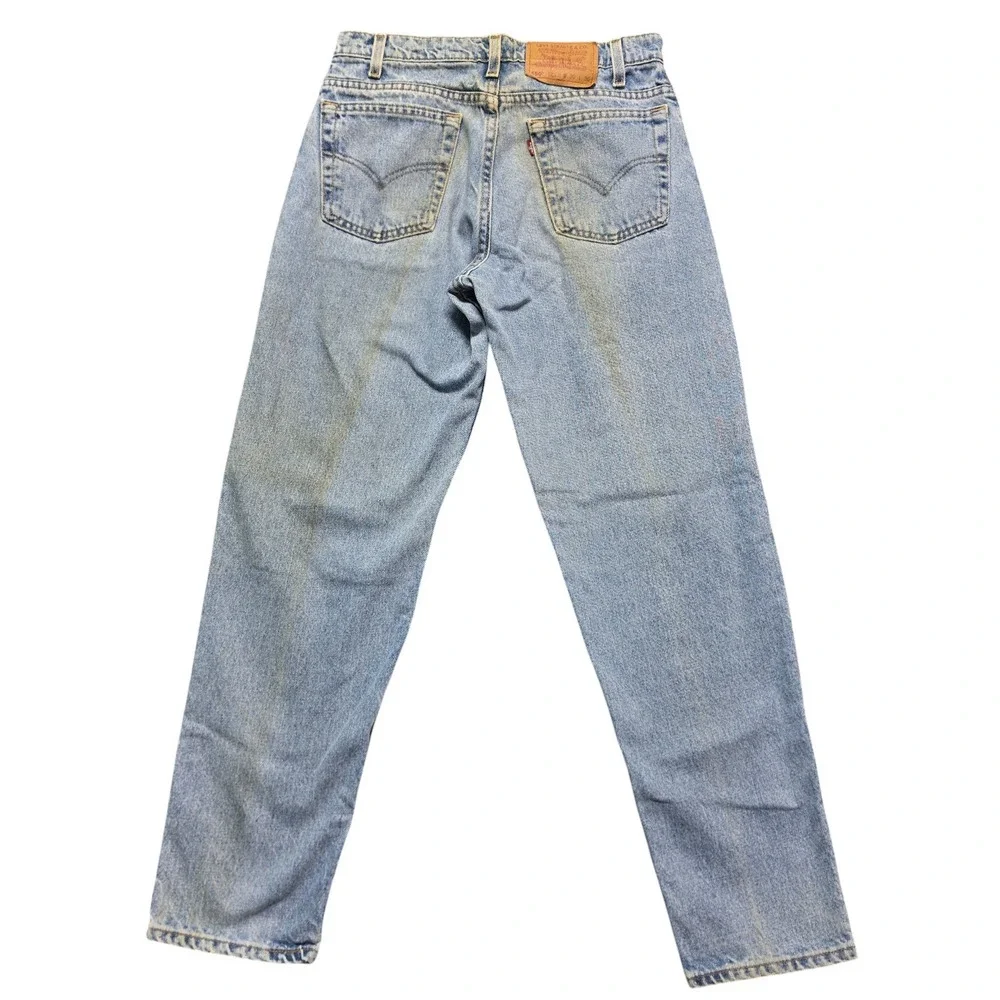 Vintage 550 Relaxed Tapered Leg Jeans Mens 30x30 Light Wash Levi's Made in USA